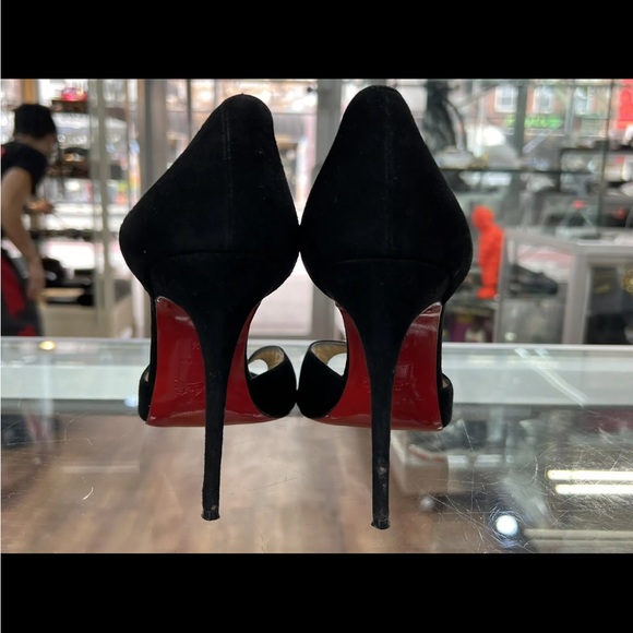 Black suede Louis Vuitton heels size 38.5 - Picture 3 of 12